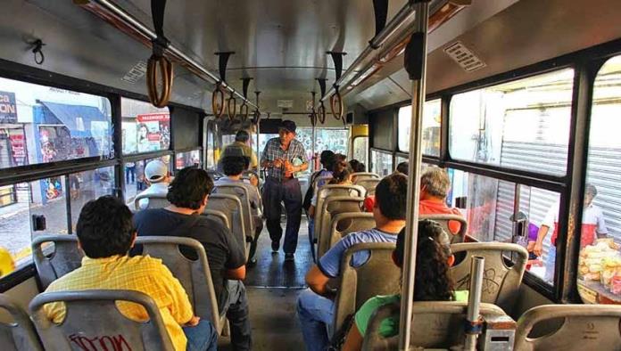 Conductor de transporte pierde la vida en carretera Morelos-Nava