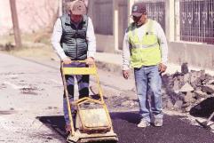 Supervisa Hugo obras de bacheo