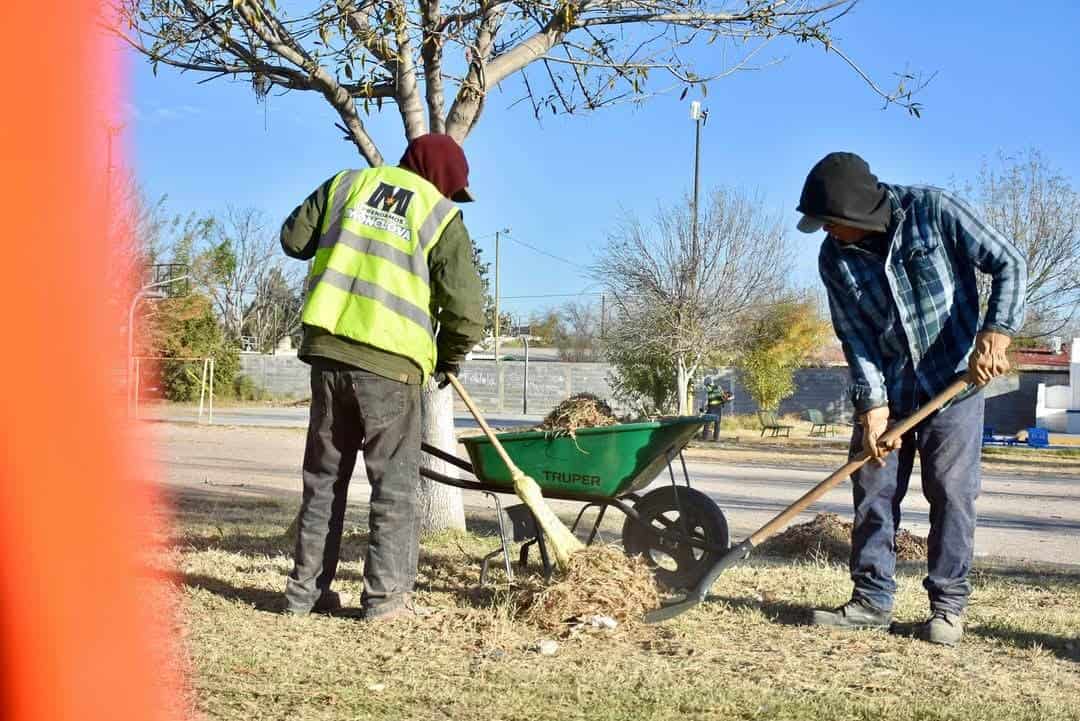 Arman plan de limpieza para 41 planteles educativos de la ciudad