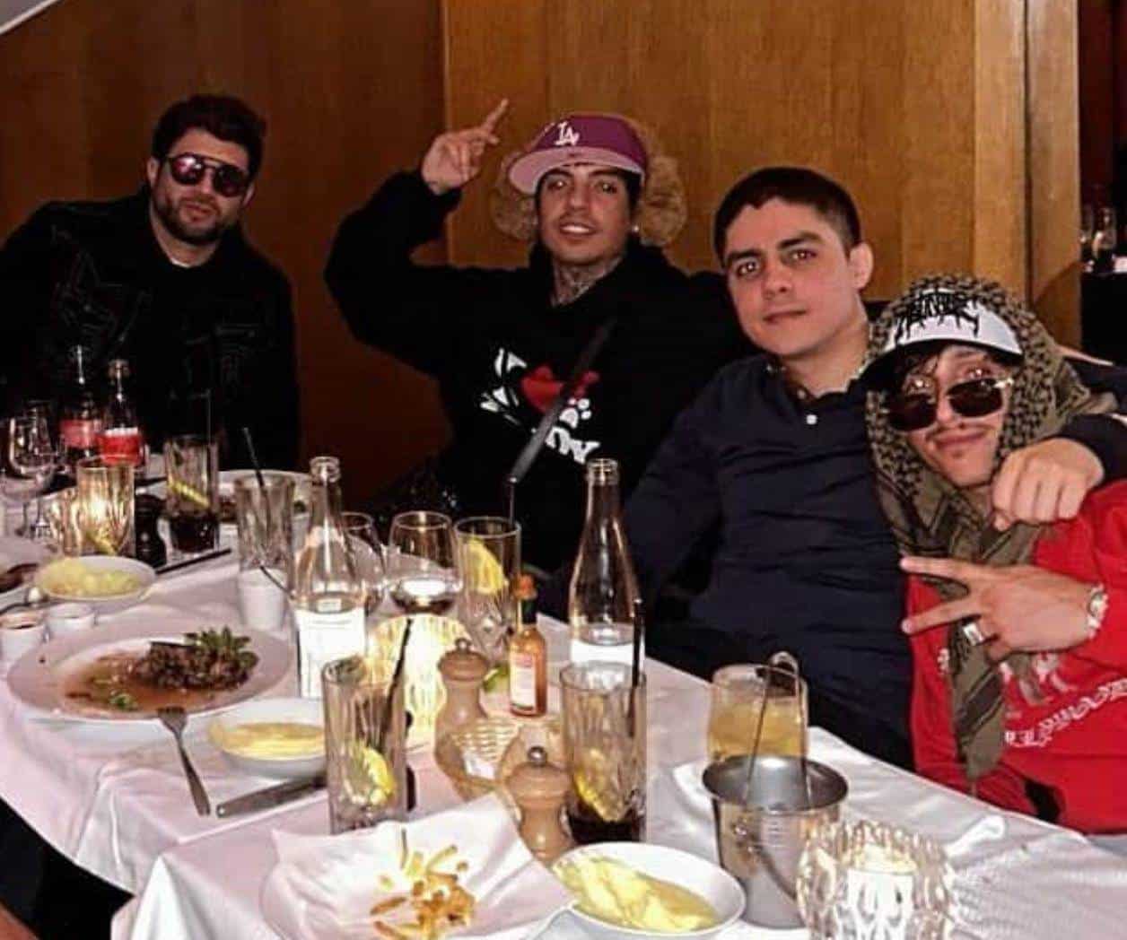 Markitos Toys y Natanael Cano desatan polémica tras foto juntos en Francia