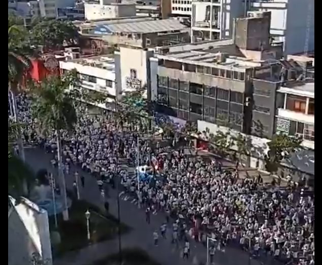 Marchan en Culiacán, Piden la salida del gobernador