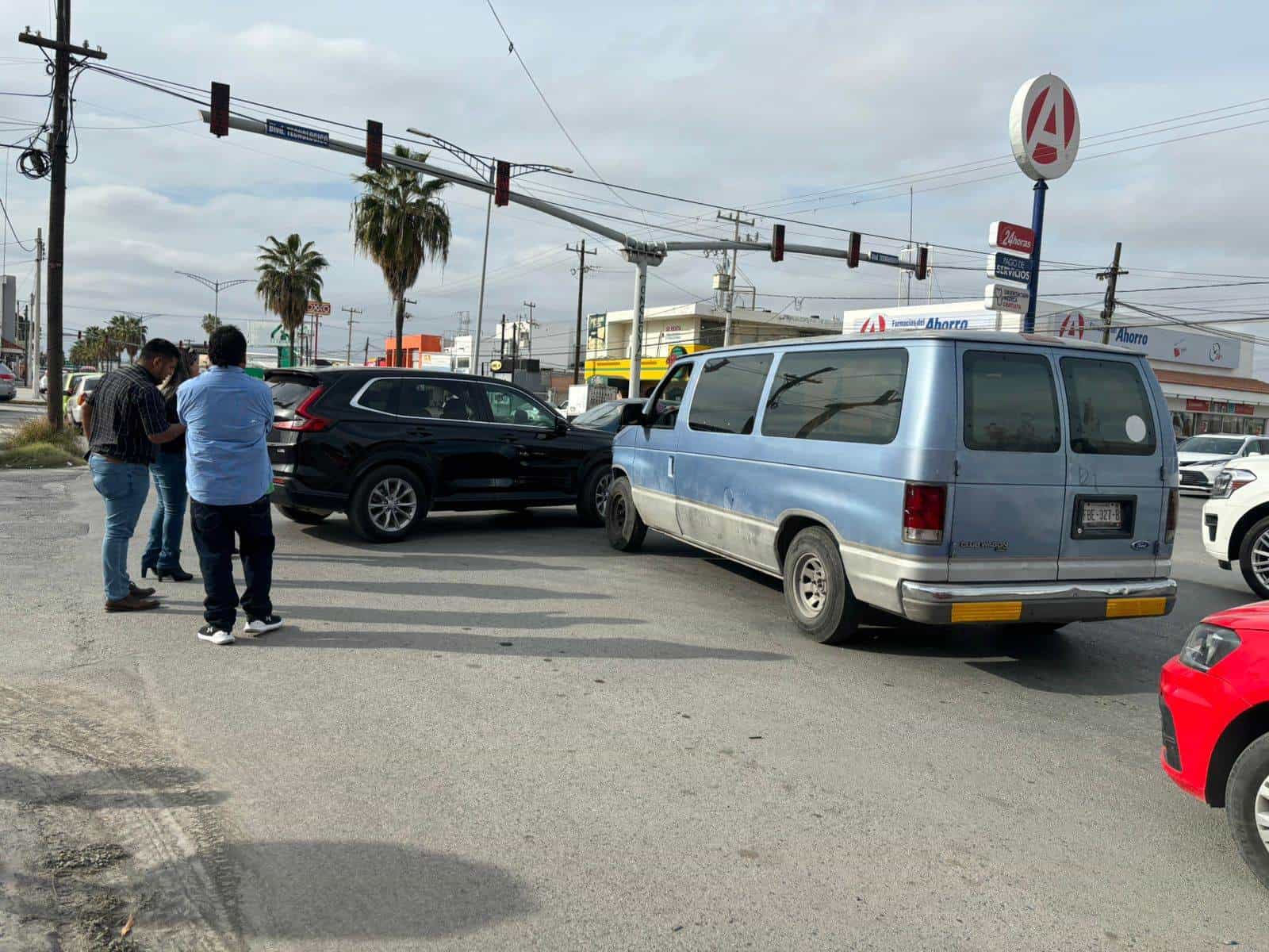 Causa choque en el Juárez