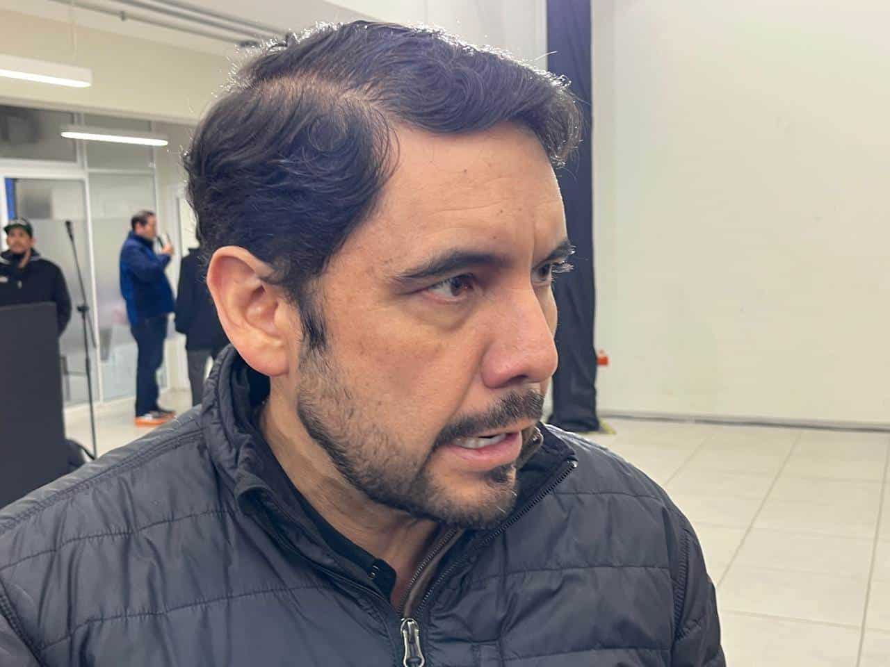 En los últimos días los equipos de trabajo se han dedicado a los últimos detalles en banquetas y asfalto.