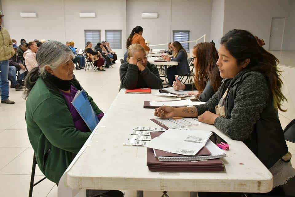 Adultos mayores participan en el Censo del Bienestar para mantener acceso a apoyos