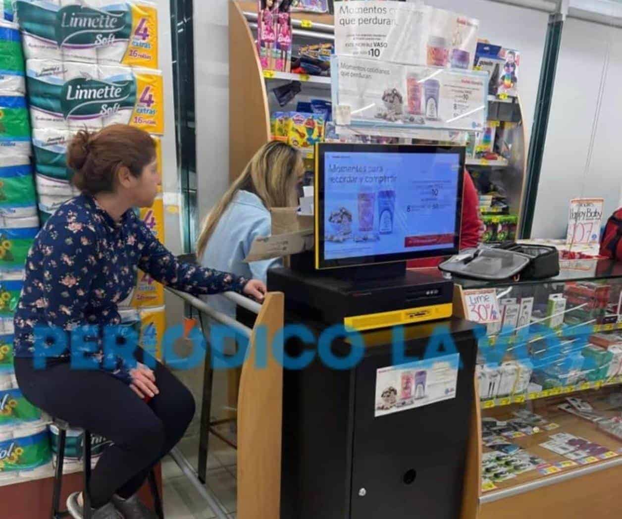Se arrepiente y huye; Hace asaltante llorar a cajera