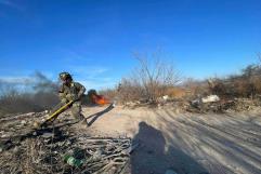 Protección Civil y Bomberos controlan tres incendios de zacatal en Allende