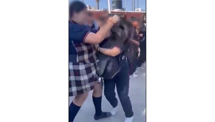 Suspenden alumnas que protagonizaron pelea