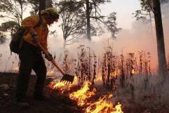 Contratarán helicóptero para combatir incendios