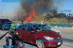 Incendio de pastizal en río Monclova moviliza a bomberos y policías 