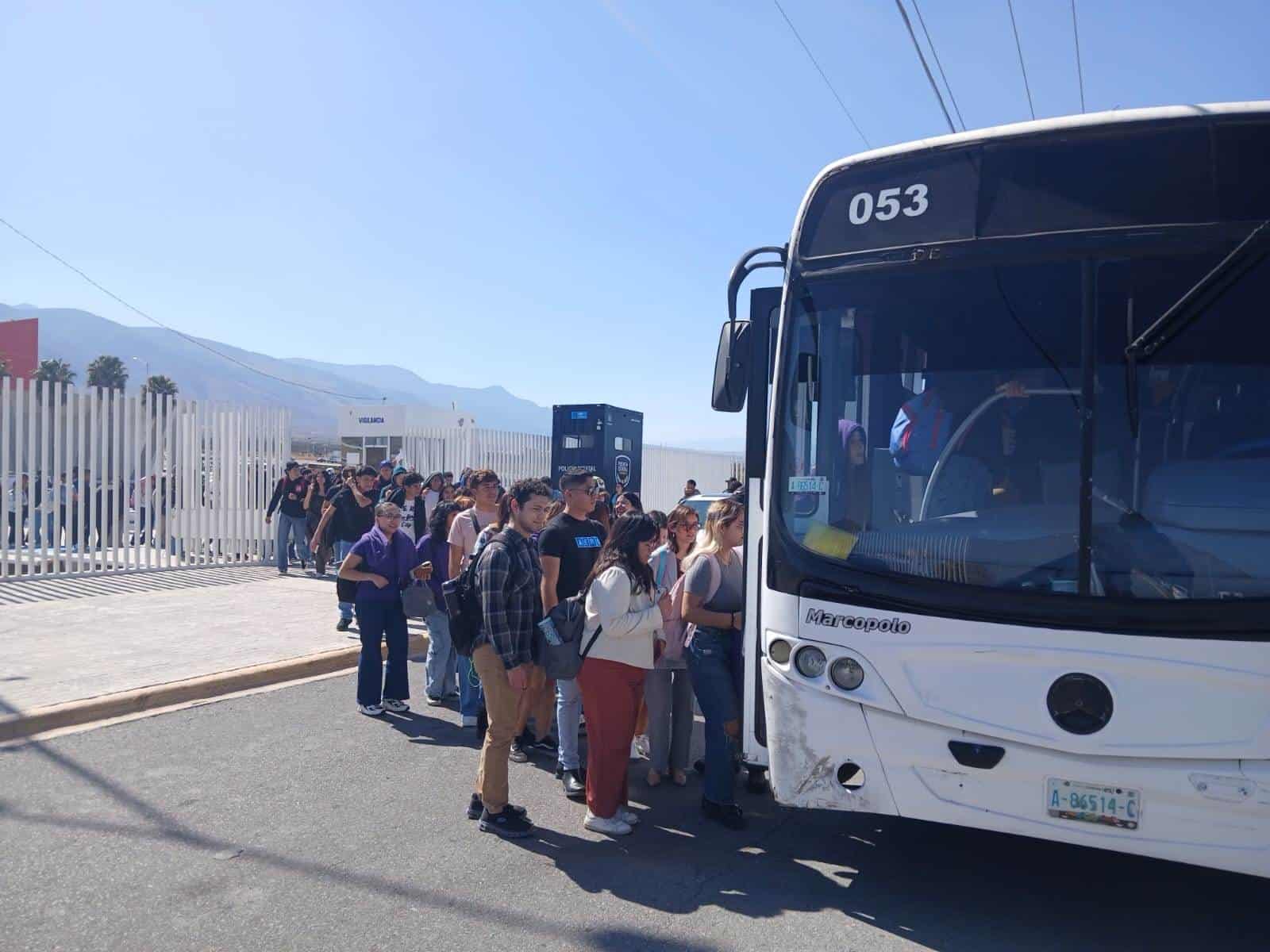 Piden a la UAdeC mejor movilidad