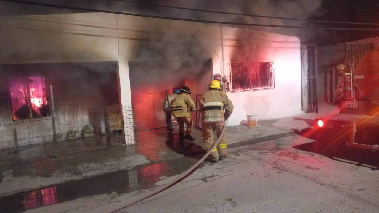 Familia pierde su hogar en terrible incendio; piden apoyo en Nava