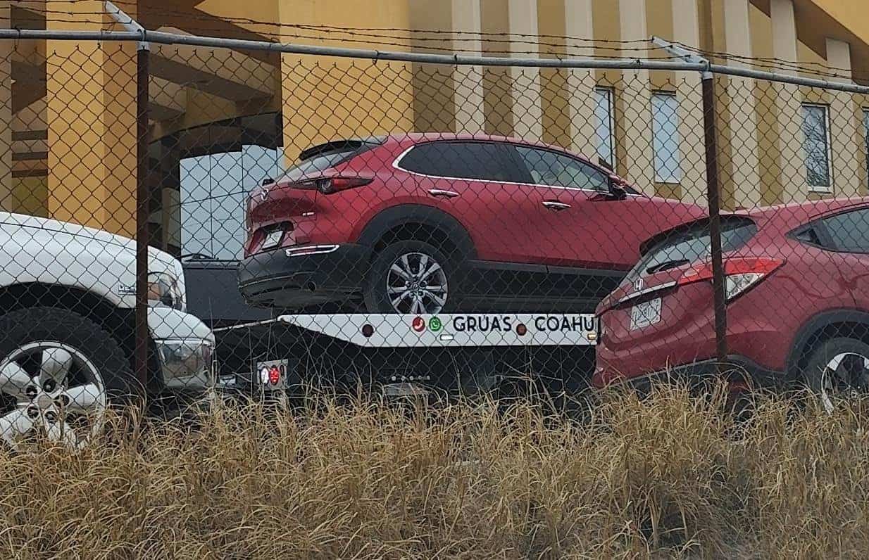 Investigan camioneta asegurada por posible alteración en sus series