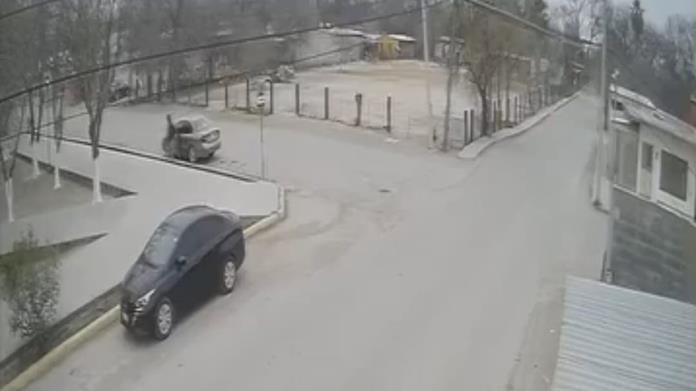 Roban auto en colonia Progreso; piden ayuda para localizarlo Roban auto en colonia Progreso; piden ayuda para localizarlo