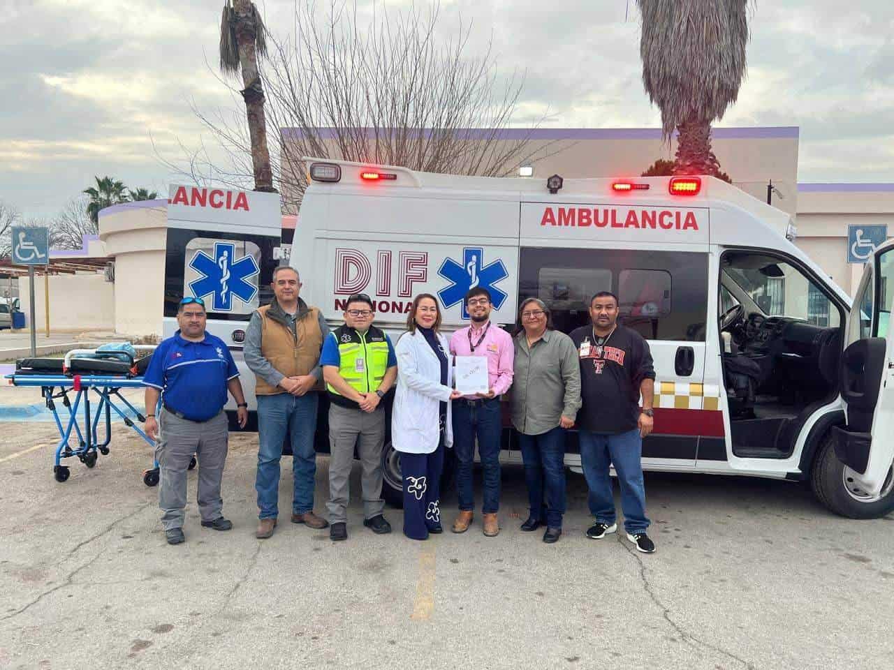 Entrega de Ambulancia Nueva al Hospital General de Acuña