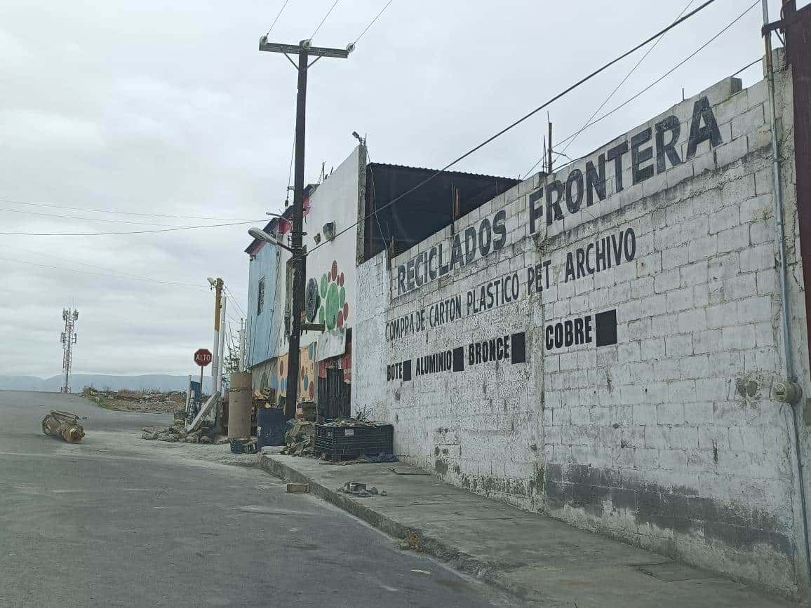 Un connato de incendio puede expandirse rápidamente en una cartonera.