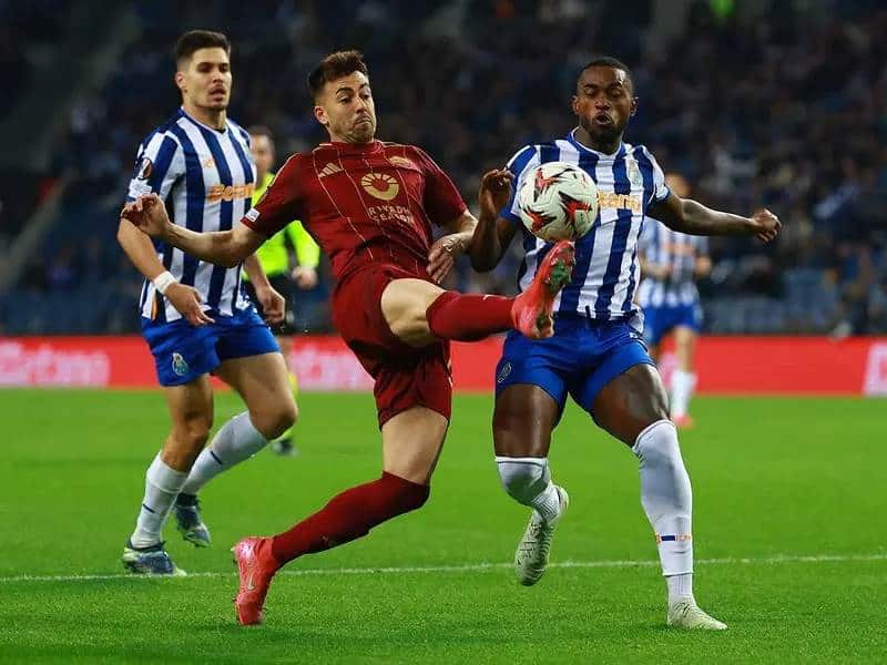 Porto no pudo sacar ventaja en casa ante la Roma.