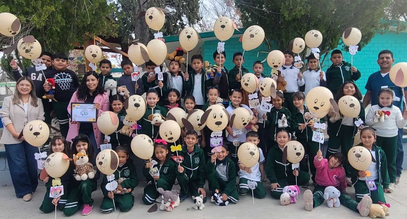 Estudiantes de Nava Promueven Proyecto sobre Perros en Situación de Calle