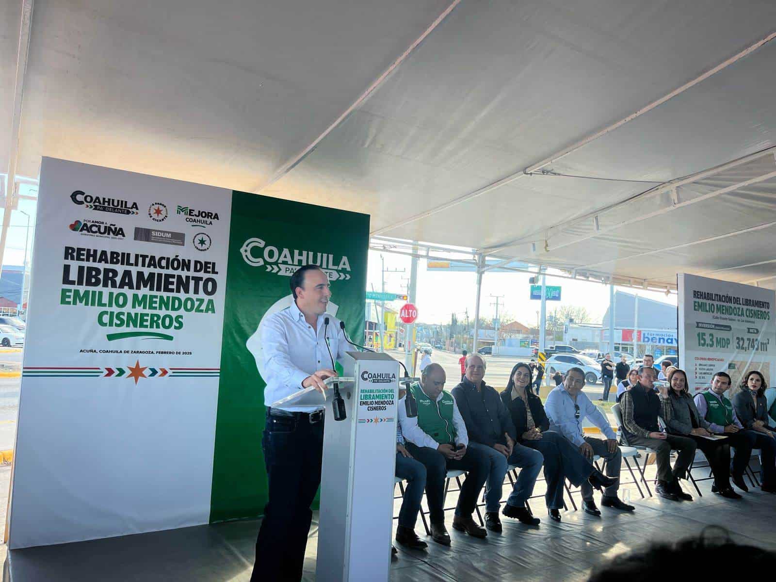 Gobernador Manolo Jiménez entrega obra de rehabilitación del libramiento en Ciudad Acuña