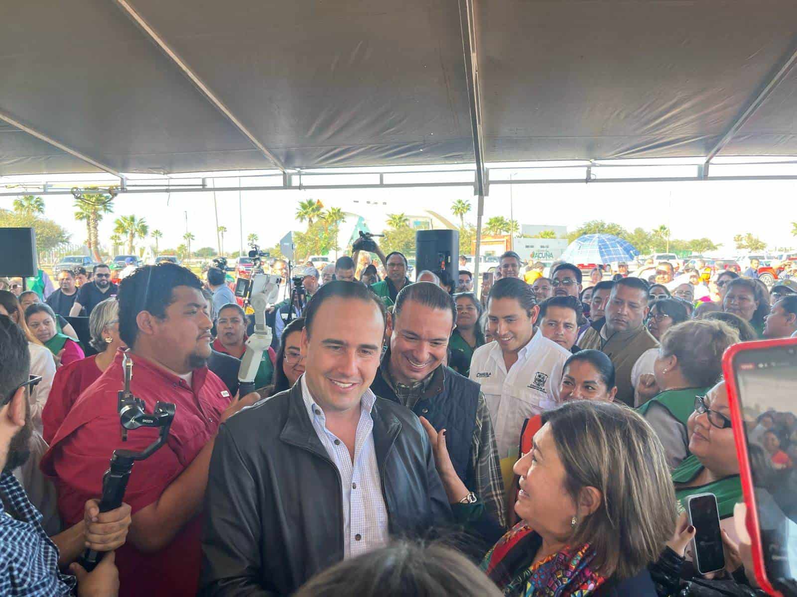 Gobernador Manolo Jiménez entrega obra de rehabilitación del libramiento en Ciudad Acuña