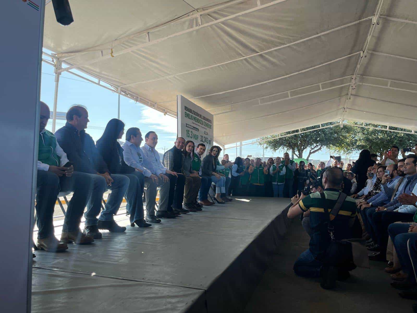 Gobernador Manolo Jiménez entrega obra de rehabilitación del libramiento en Ciudad Acuña