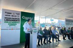 Gobernador Manolo Jiménez entrega obra de rehabilitación del libramiento en Ciudad Acuña