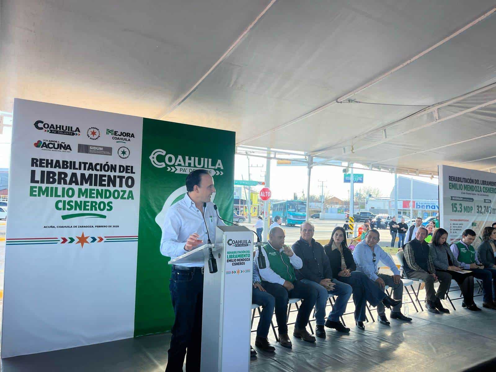 Gobernador Manolo Jiménez entrega obra de rehabilitación del libramiento en Ciudad Acuña