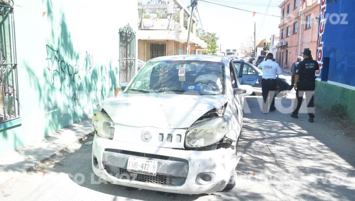 Fuerte choque en El Pueblo ´Desgracia´ a familia