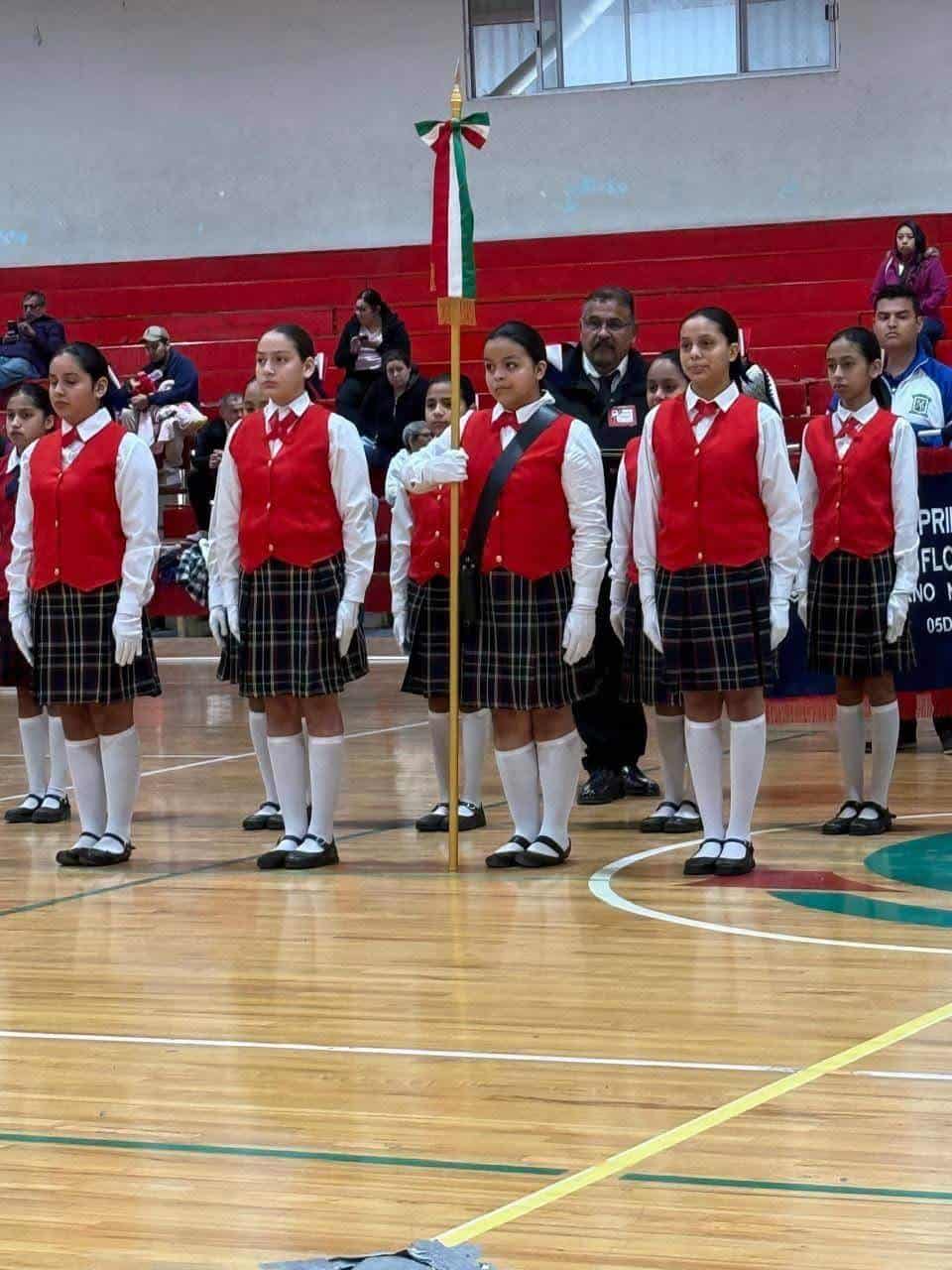 Jóvenes de Ciudad Acuña brillan en concurso de escoltas y avanzan al nivel estatal