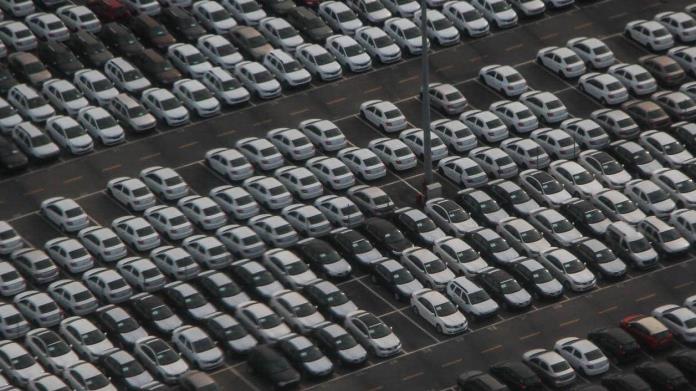 Trump promete aranceles a todos los autos importados Trump promete aranceles a todos los autos importados