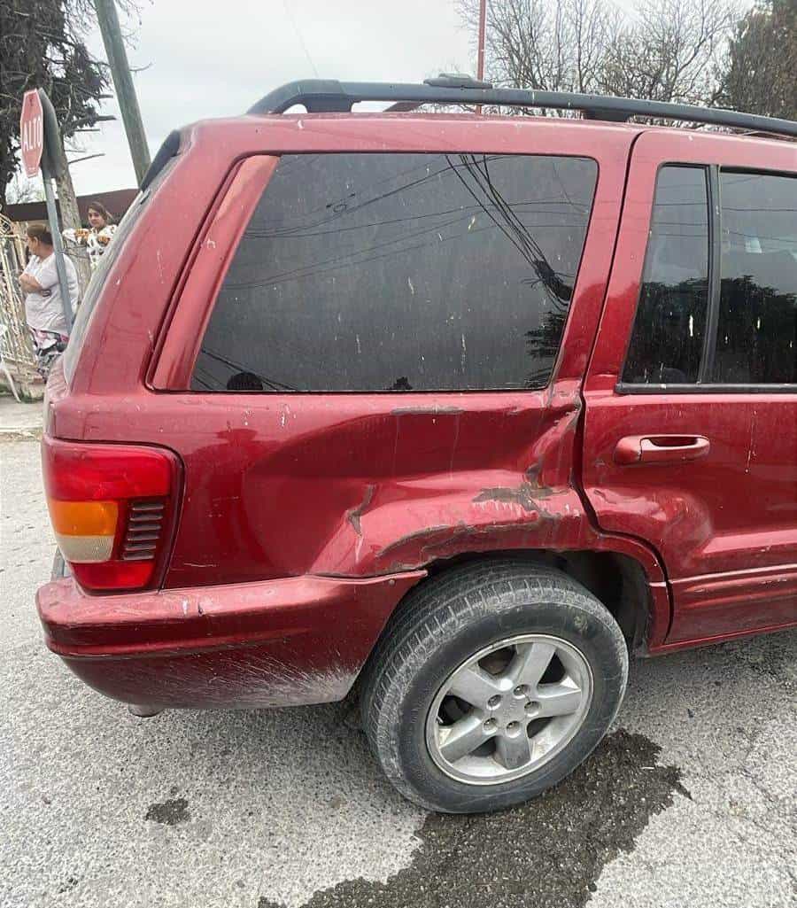 Accidente en Allende deja daños materiales y moviliza a cuerpos de emergencia