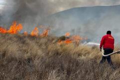 Controlan incendio en San Juan de los Dolores