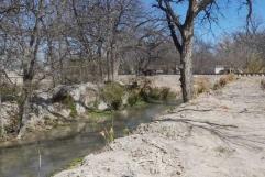 Encuentran cuerpo sin vida en una acequia de Nava