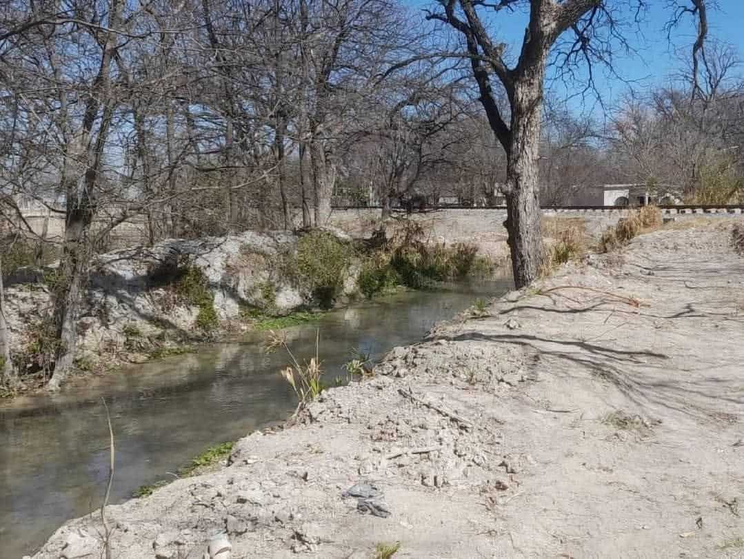 Encuentran cuerpo sin vida en una acequia de Nava