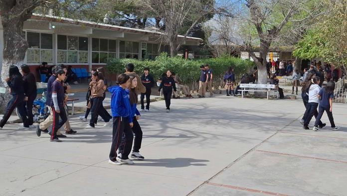 Reclutan alumnos para crear riñas en escuelas