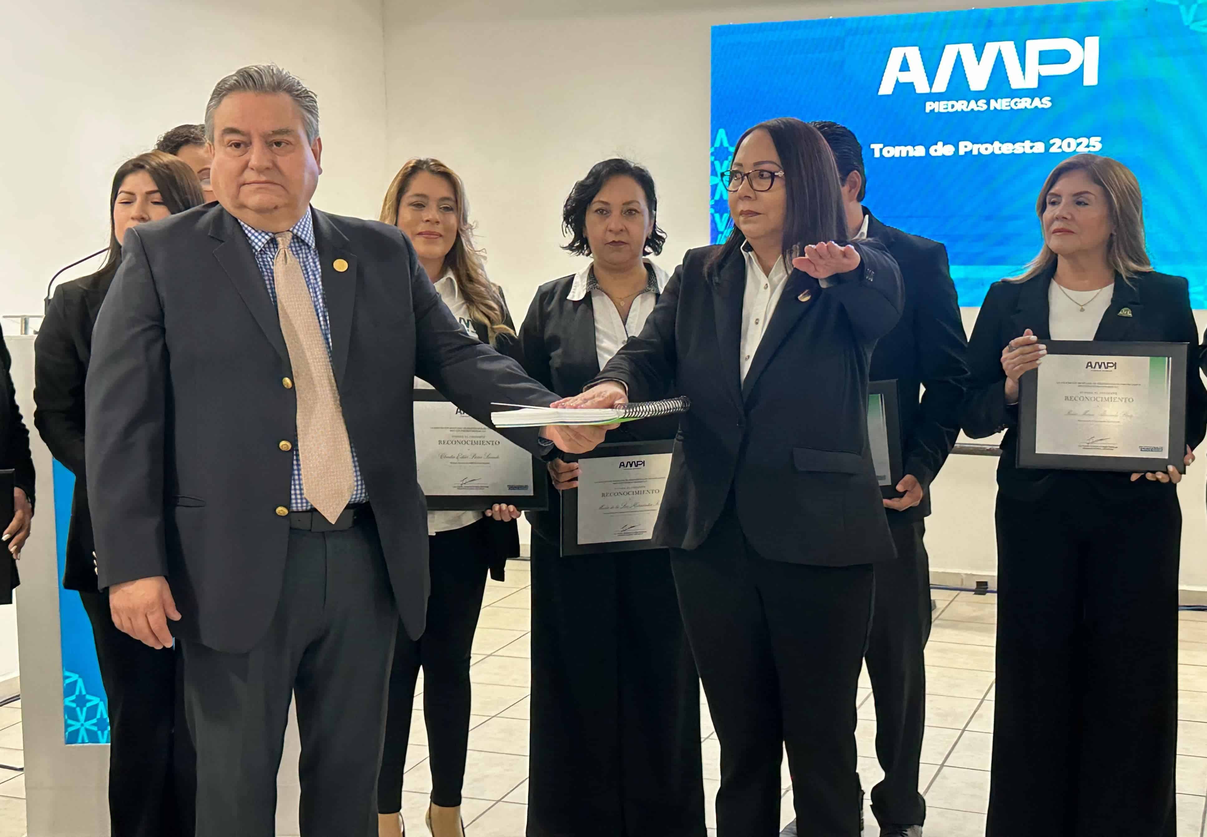 Toman protesta nuevos asociados de AMPI Piedras Negras