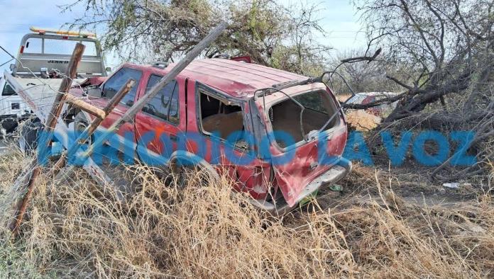 Volcadura en carretera 30 deja a un hombre gravemente herido