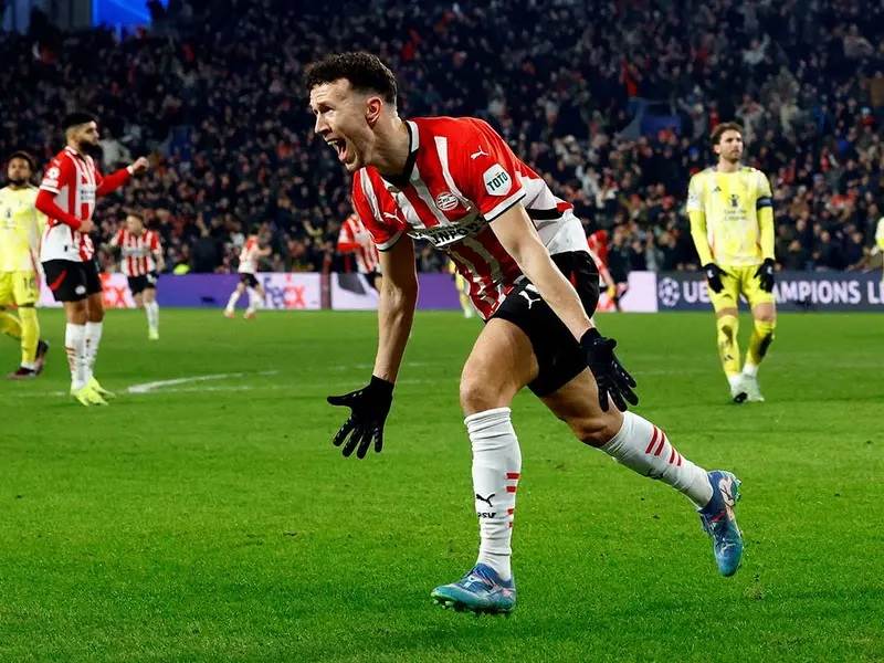 PSV Eindhoven será el segundo equipo neerlandés en octavos de Champions.