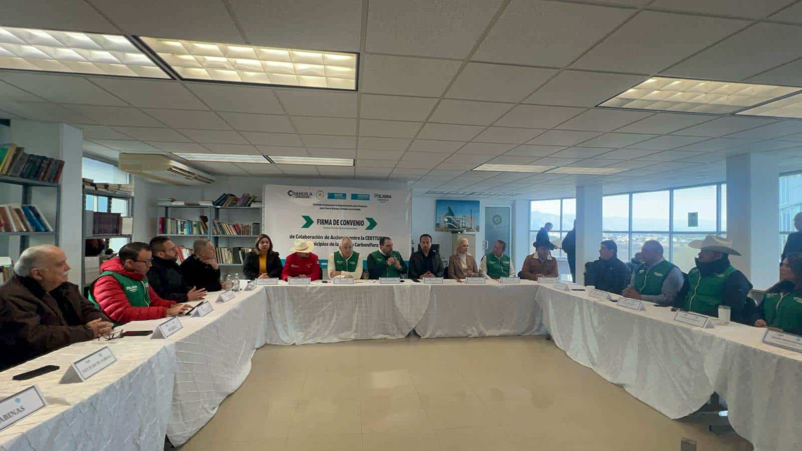 Esperan realizar la entrega de 3 mil escrituras este año en Coahuila