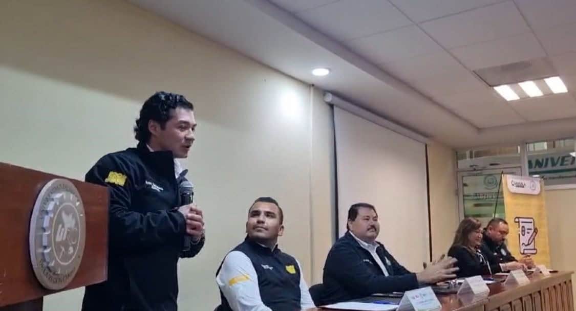 El Licenciado Iván Terashima Zamora, director del Instituto Coahuilense de la Juventud, encabezó dicho evento.