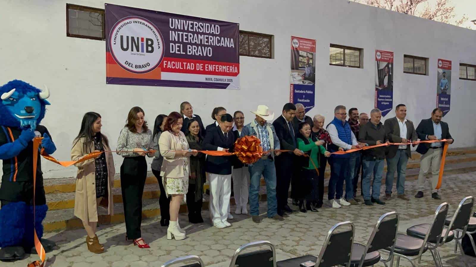 Inauguran carrera de Enfermería en la Universidad Interamericana del Bravo