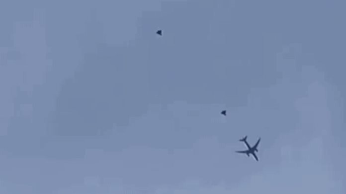 Avión aterriza de emergencia tras amenaza de explosivo Avión aterriza de emergencia tras amenaza de explosivo
