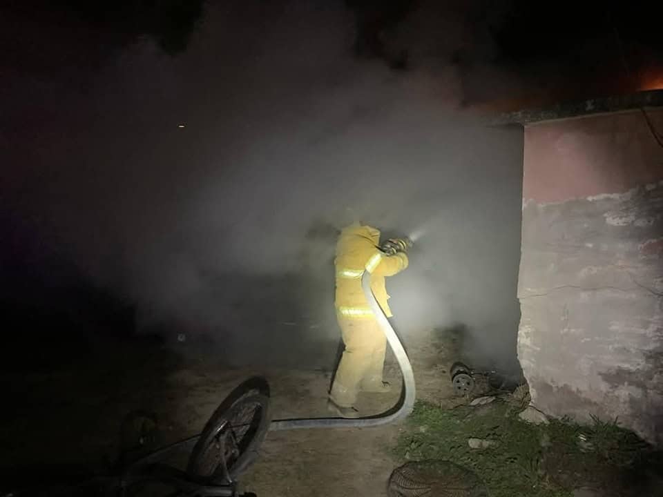 Investigan posible incendio intencional en vivienda de Morelos