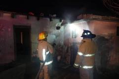 Investigan posible incendio intencional en vivienda de Morelos