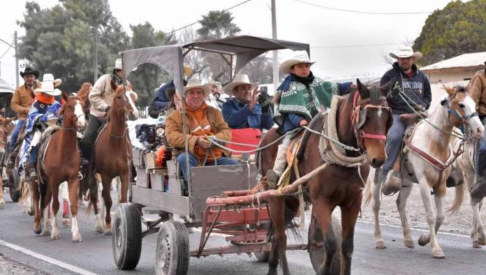 Así Inició la Cabalgata Nava 2025 con Homenaje a "Cartero" Rodríguez