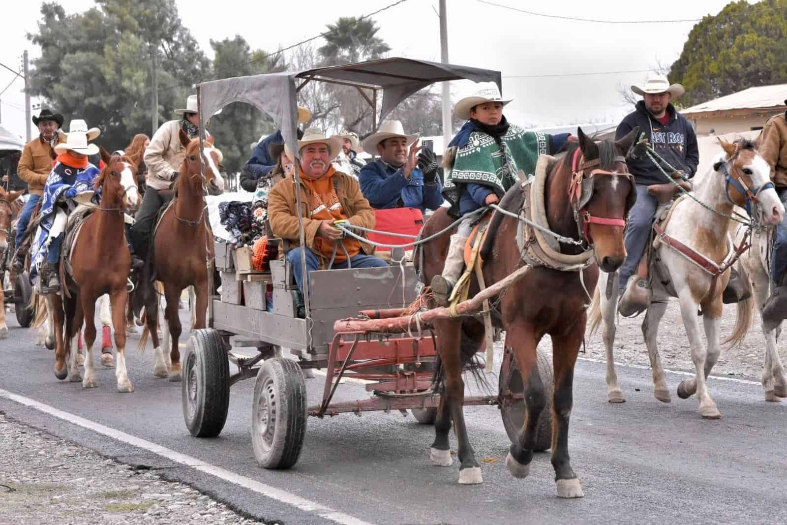 Así Inició la Cabalgata Nava 2025 con Homenaje a "Cartero" Rodríguez