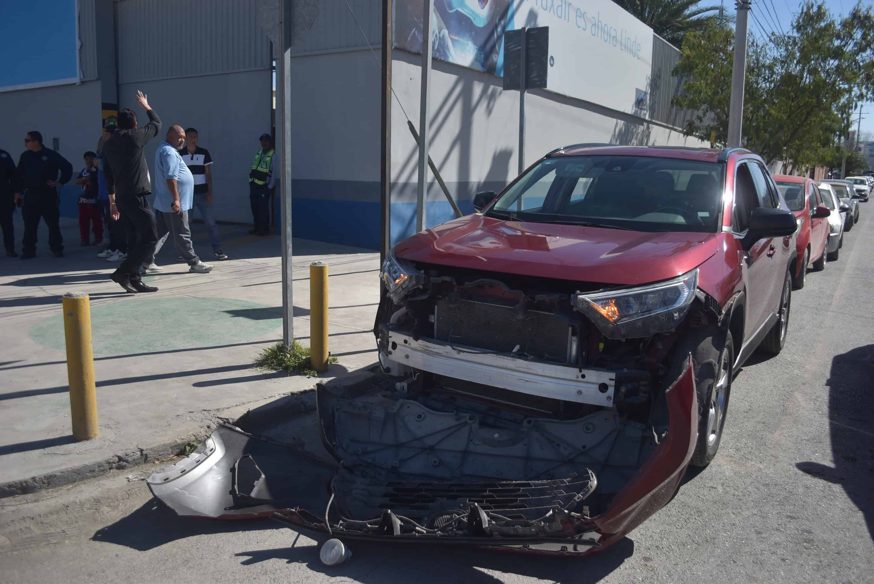 Resulta lesionado en fuerte choque