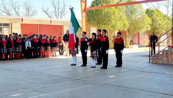 Piden transporte para alumnos de secundaria