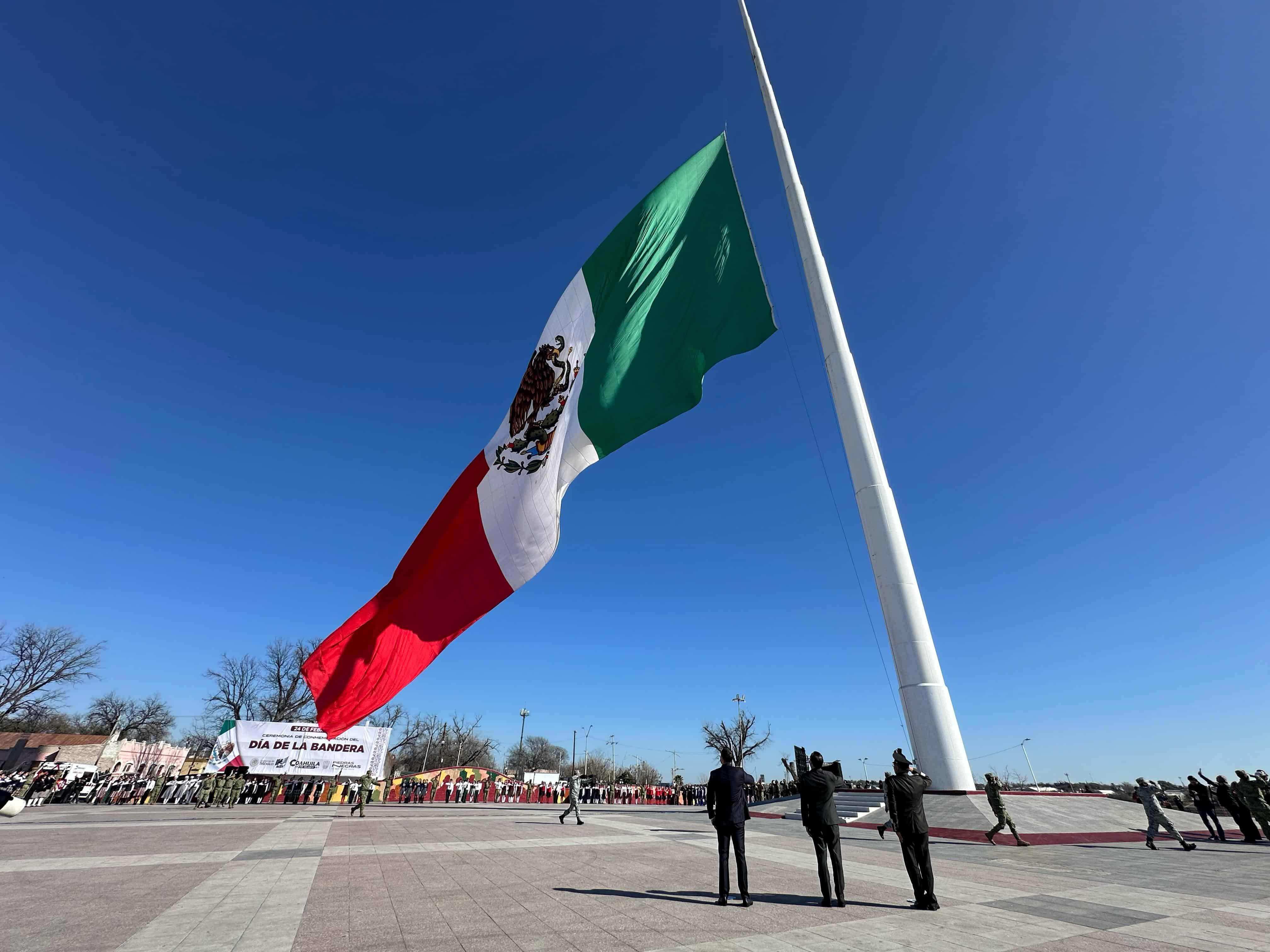 Gobernador Manolo Jiménez Celebra el Día de la Bandera en Piedras Negras