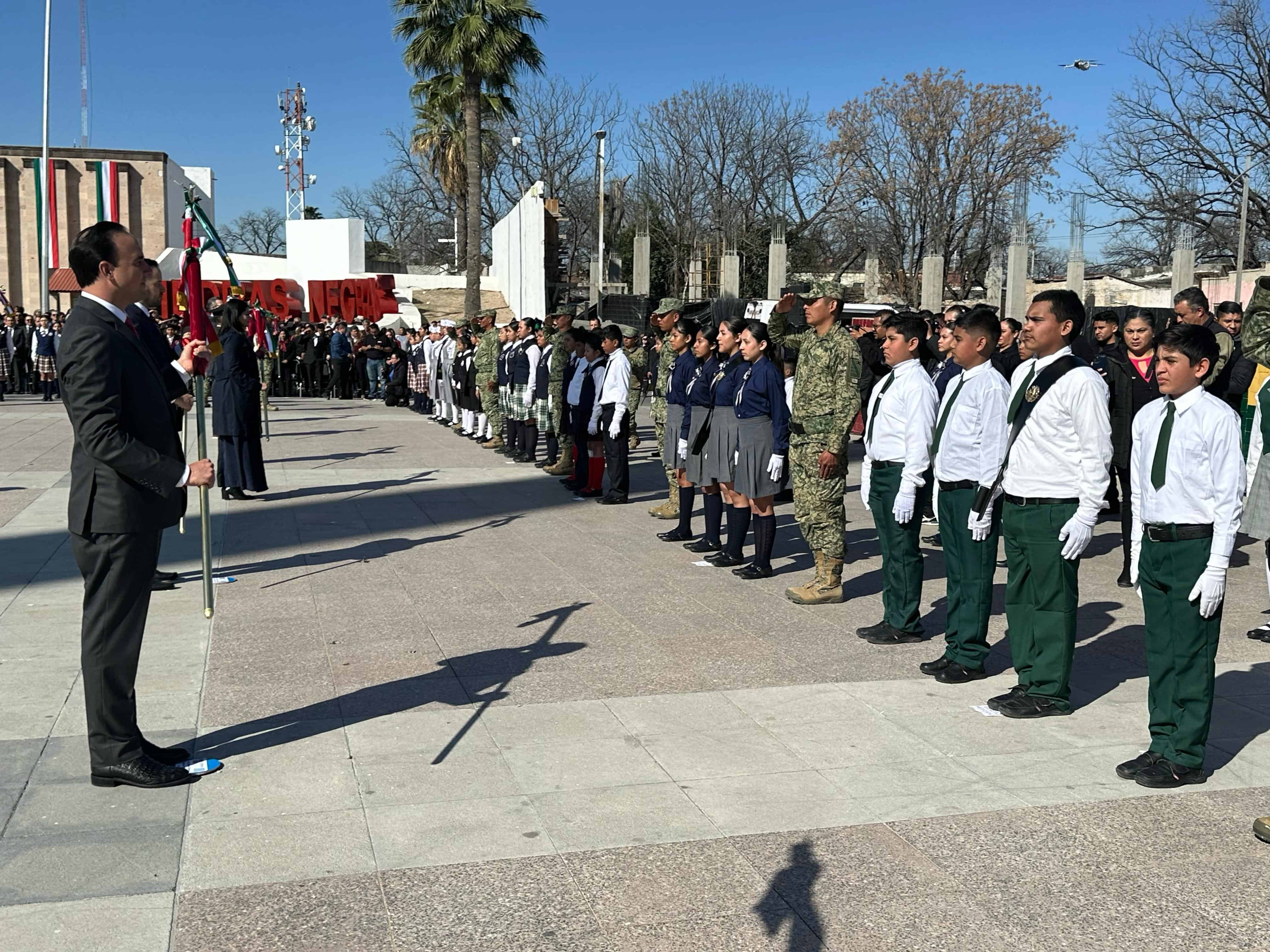 Gobernador Manolo Jiménez Celebra el Día de la Bandera en Piedras Negras