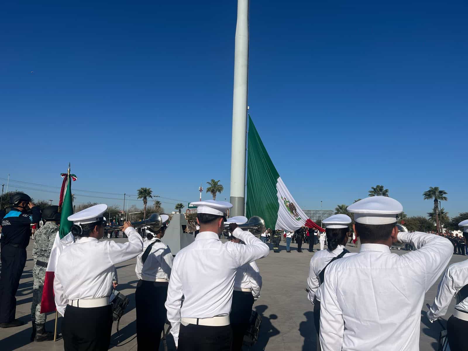 Así fue el Día de la Bandera en Acuña: Homenaje Cívico y Cambio de Banderas